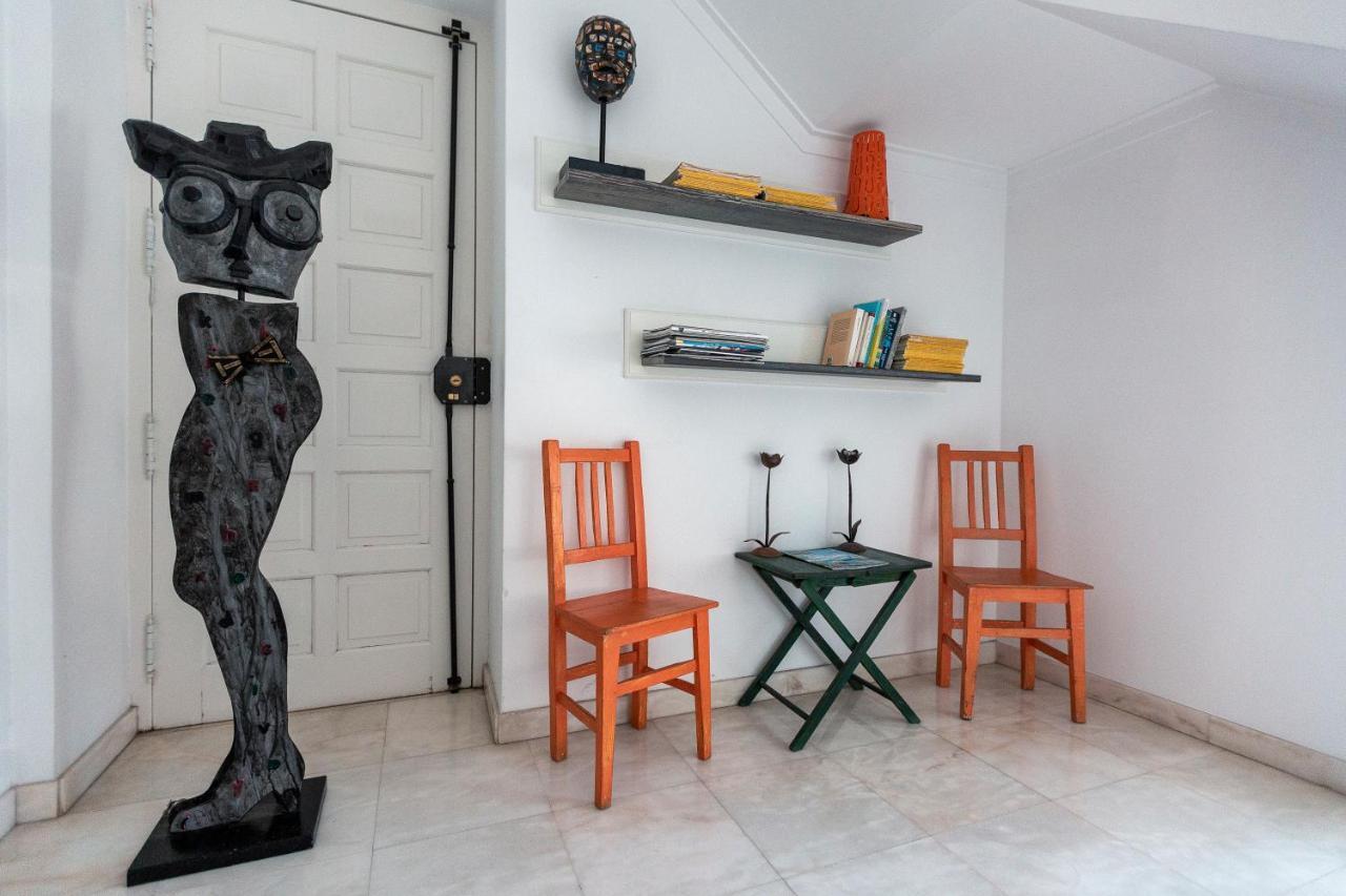 Blue Boutique Hostel & Suites Эшторил Экстерьер фото